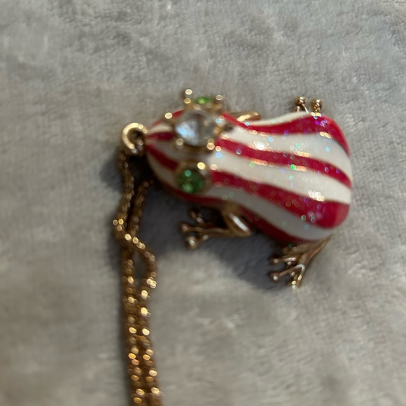 What another Betsey Johnson frog? - Picture 2 of 3